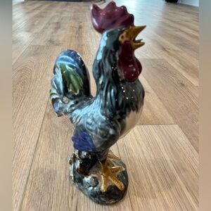 Vintage Mid-Century Italian
Majolica Colorful Ceramic Rooster Figurine